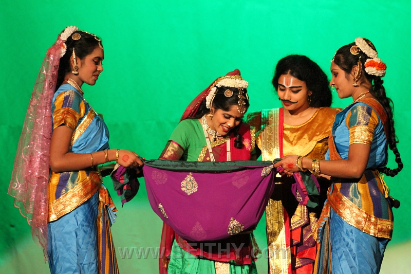 LORDKRISHNA-TORONTO300313SEITHY (220)